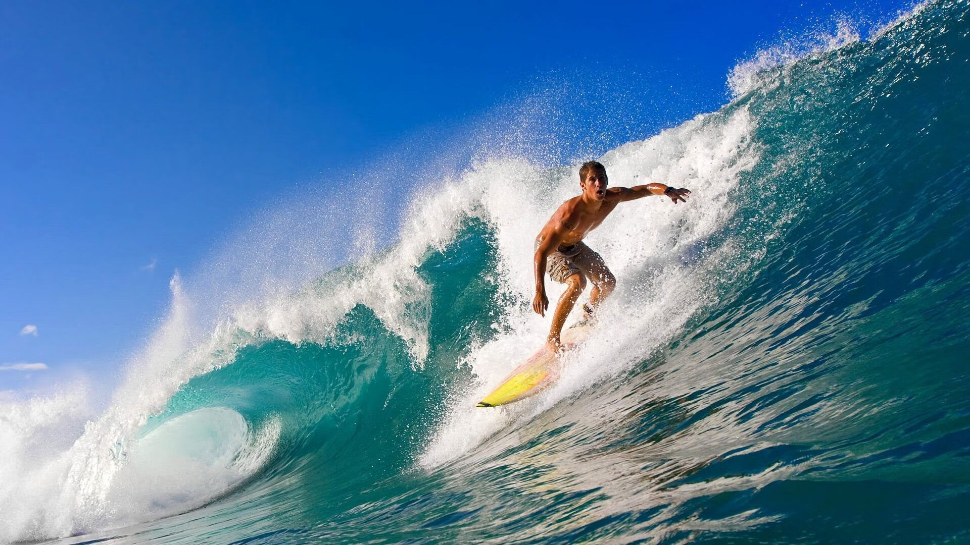 世界青少年高山滑雪巡回赛中国代表队耀眼夺金，世界青年滑雪锦标赛