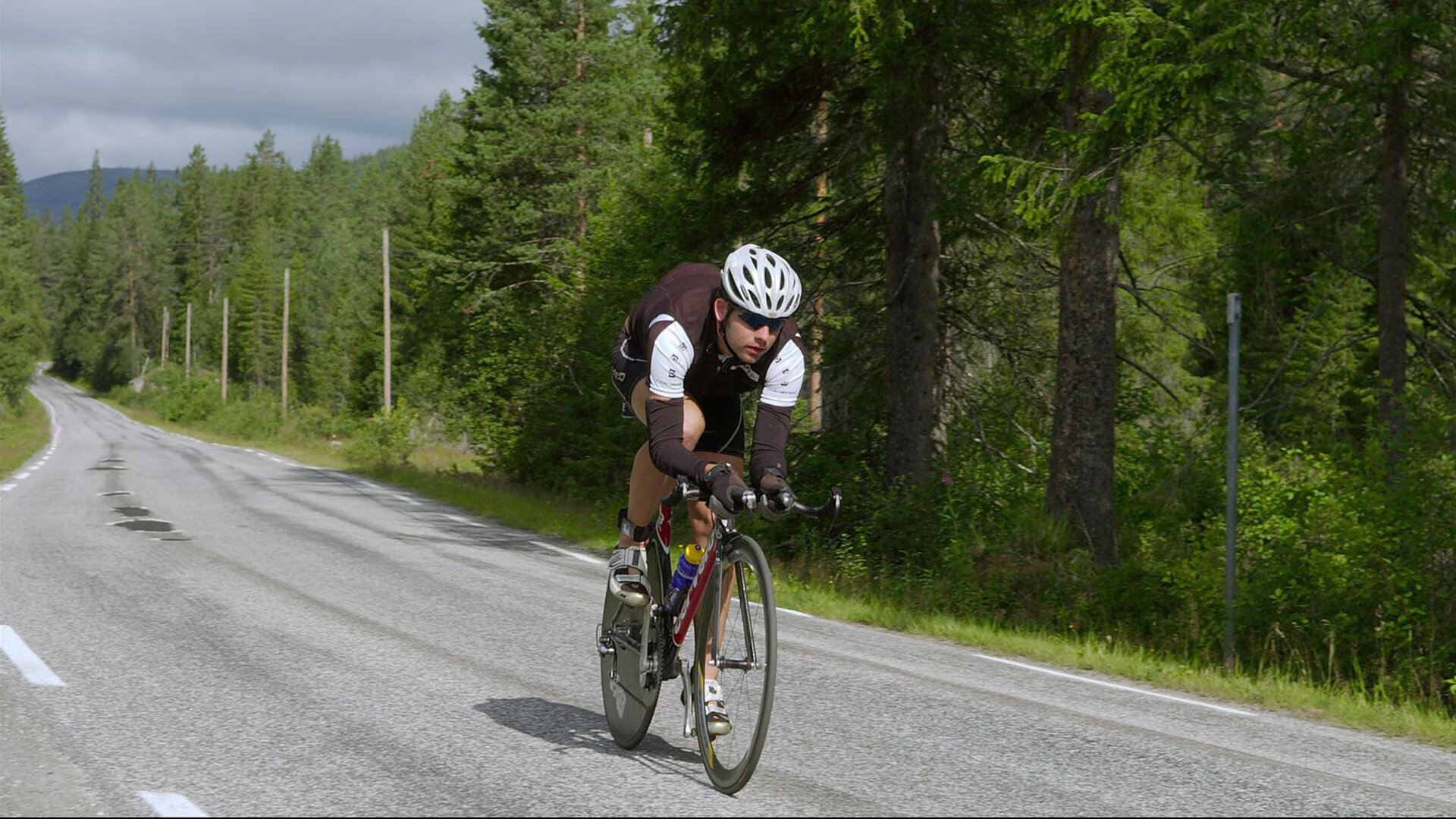 世界青年刀剑锦标赛中国选手夺冠，刀剑比赛规则